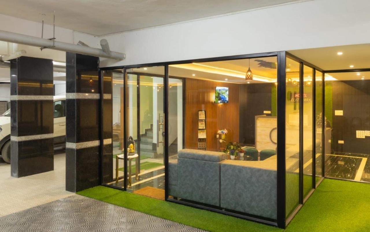 Beestay Hotels Elite Park Tirupati Esterno foto